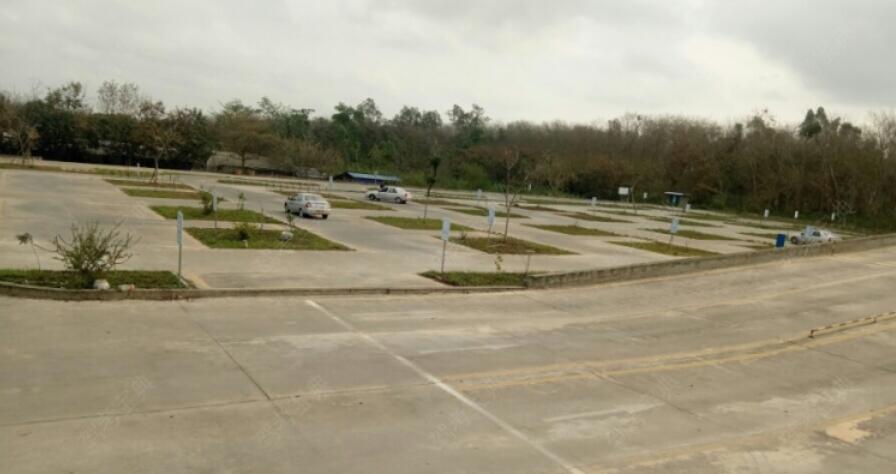 儋州培大驾校训练场