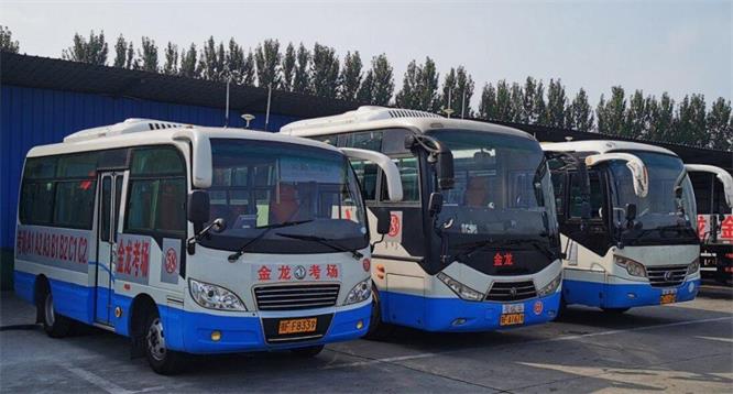 襄阳大车驾校训练场